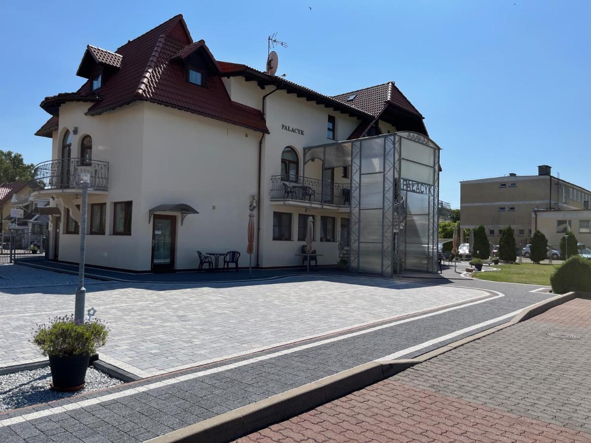 Palacyk Wolin Exterior photo